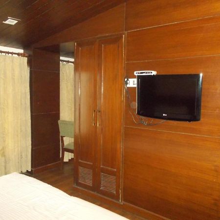 Hotel The Imperial Square Mussoorie Zewnętrze zdjęcie