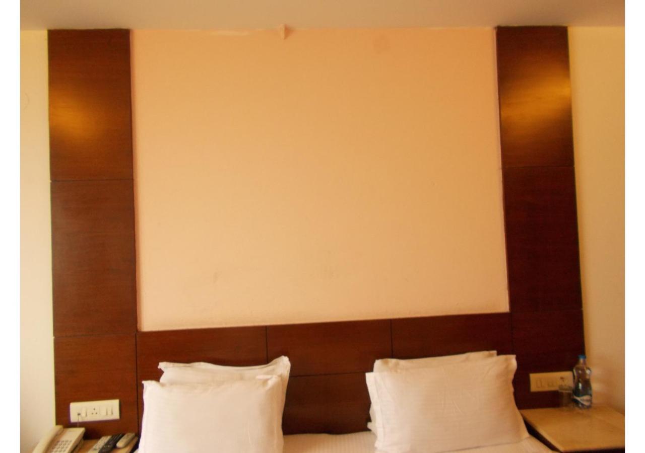 Hotel The Imperial Square Mussoorie Zewnętrze zdjęcie