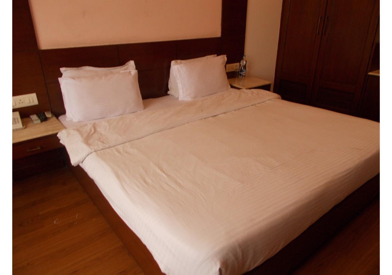 Hotel The Imperial Square Mussoorie Zewnętrze zdjęcie