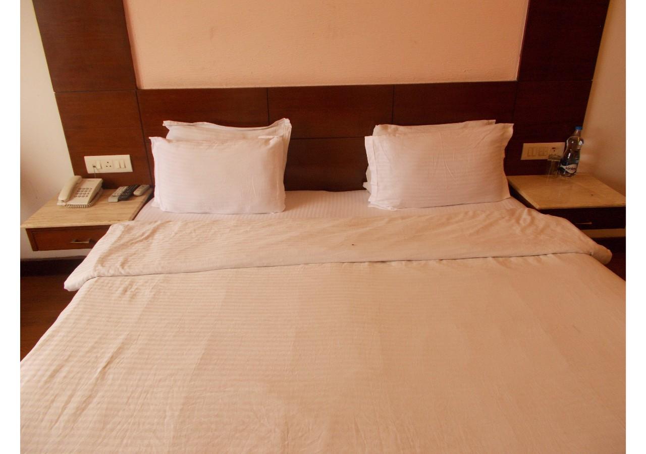 Hotel The Imperial Square Mussoorie Zewnętrze zdjęcie